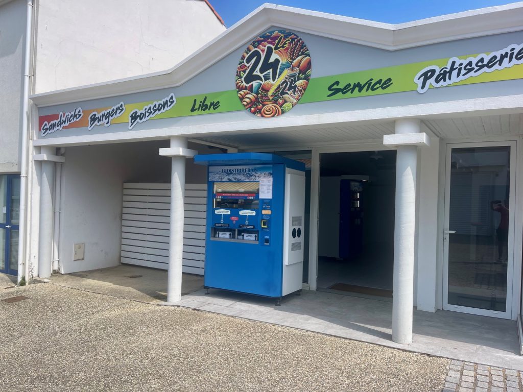 VENDEE : Nouvelle Livraison d’un Distributeur automatique réfrigéré à Saint-Hilaire-de-Riez