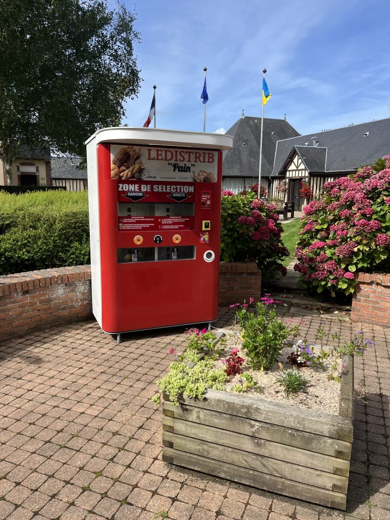 Livraison et installation d’un distributeur automatique de pains et viennoiseries à Sasseville en Seine-Maritime