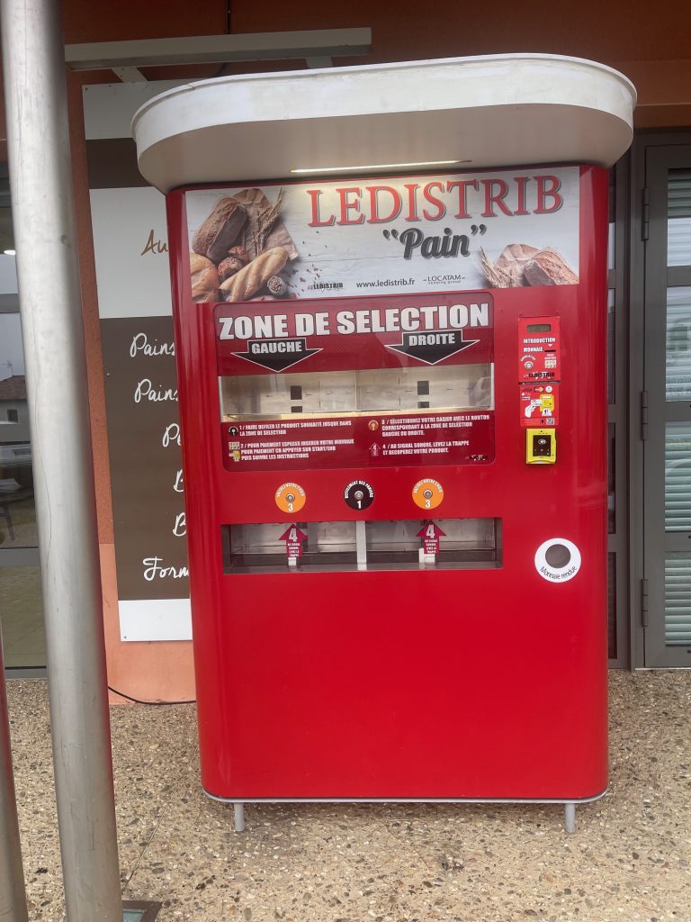 PRIX D’UN DISTRIBUTEUR AUTOMATIQUE A CASIERS A PARIS EN ILE-DE-FRANCE